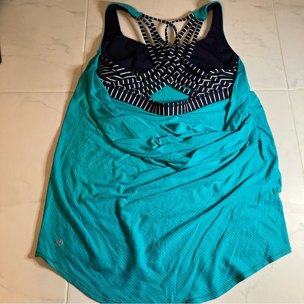 Lululemon Teal and Black Strappy Tank Top.  EUC!